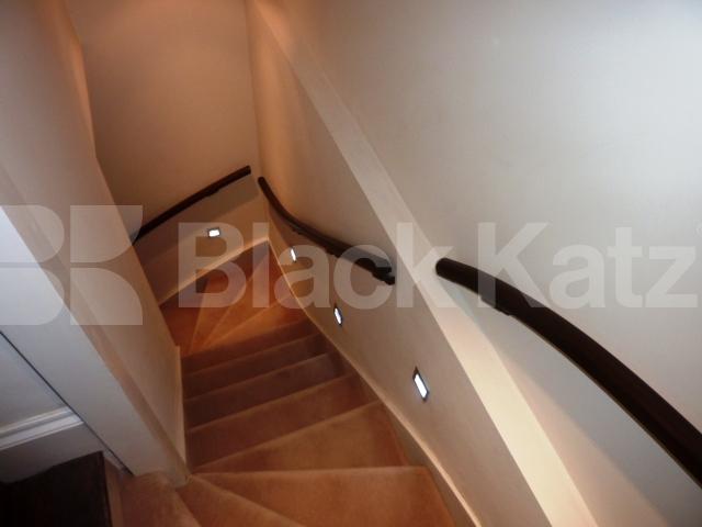 			UNDER OFFER!, 2 Bedroom, 1 bath, 1 reception Flat			 Albany Street, REGENTS PARK / CAMDEN